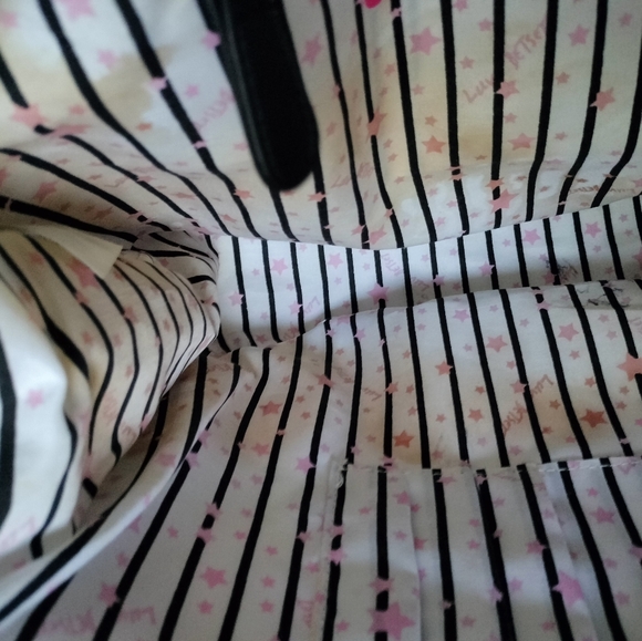 Betsey Johnson holographic Cat fur tote - Picture 7 of 9